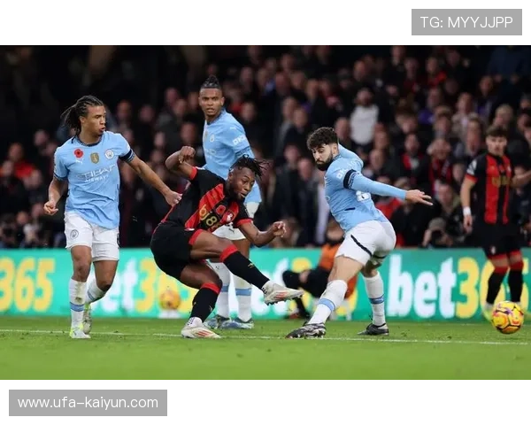 伯恩茅斯前锋塞门约合同解约金条款生效，多支豪门球队密切关注。