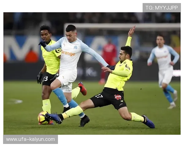 马赛门将德兰格谈6次关键扑救：团队合作是零封基础