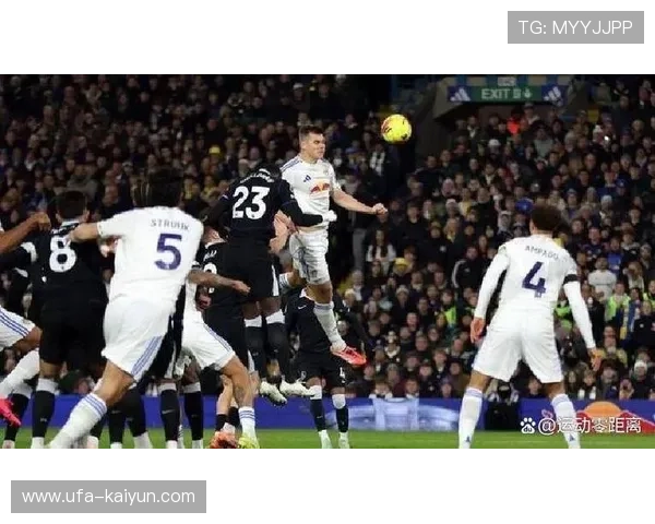 英超天王山战现门将失误，阿森纳送礼利物浦笑纳三分